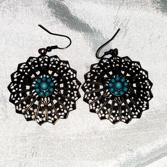 Dangle/Drop Filigree Rhinestone Pierced Earrings Boho Whimsigoth Vintage Wire - Picture 1 of 9